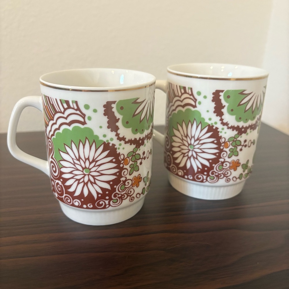 VTG Floral Stackable Coffee Mugs